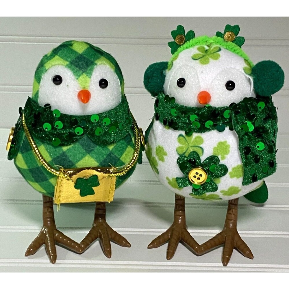 Featherly Friends Style St. Patricks Day Shamrocks Set of 2 Felt Birds Decor